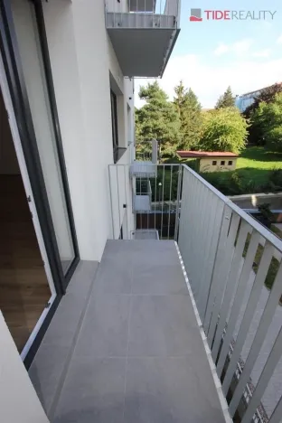 Pronájem bytu 1+kk, Praha, Štěchovická, 40 m2