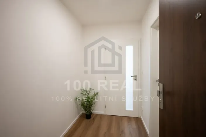 Pronájem bytu 1+kk, Pardubice, třída Míru, 32 m2
