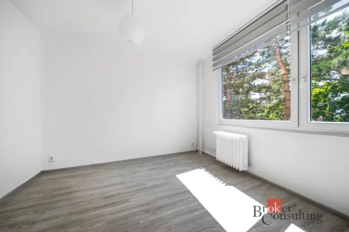 Pronájem bytu 2+kk, Hradec Králové - Pražské Předměstí, Veverkova, 32 m2