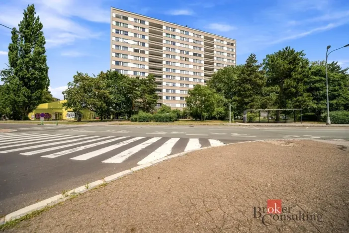 Pronájem bytu 2+kk, Hradec Králové - Pražské Předměstí, Veverkova, 32 m2