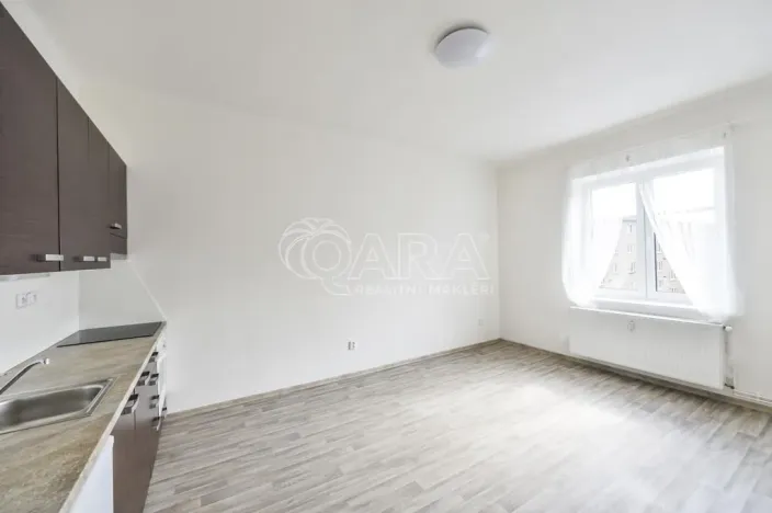 Pronájem bytu 1+kk, Praha - Vršovice, Pod Rapidem, 26 m2