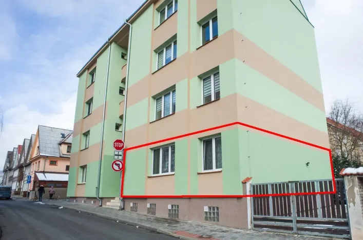 Prodej podílu 140/679 bytu 3+1, Teplice - Trnovany, gen. Svobody, 68 m2