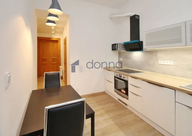 Pronájem bytu 2+1, Praha, Navrátilova, 56 m2