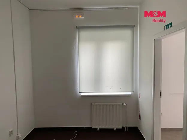 Pronájem obchodního prostoru, Mariánské Lázně, Husova, 100 m2