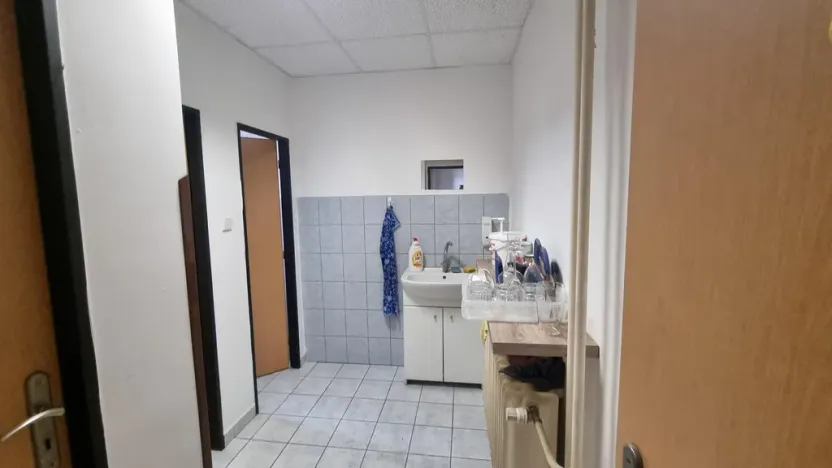 Pronájem kanceláře, Pardubice - Zelené Předměstí, V Ráji, 16 m2