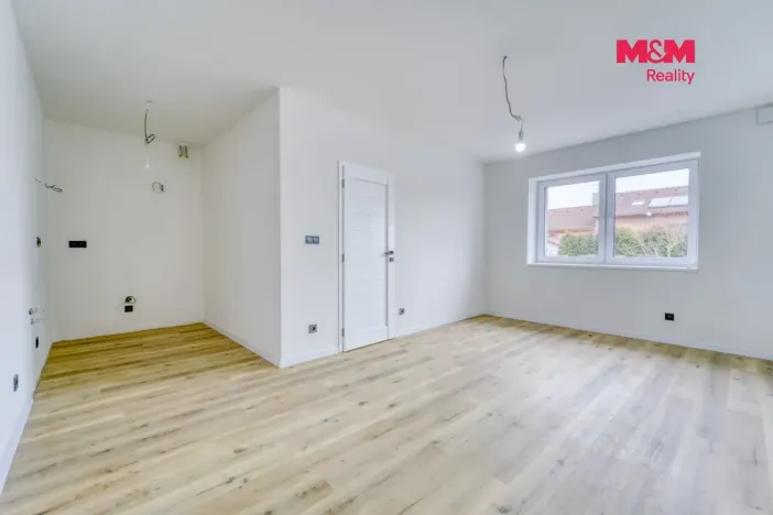 Pronájem bytu 2+kk, Tlučná, Tlučenská kolonie, 40 m2