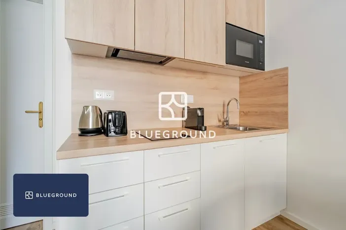 Pronájem bytu 1+kk, Praha - Bubeneč, Veletržní, 30 m2