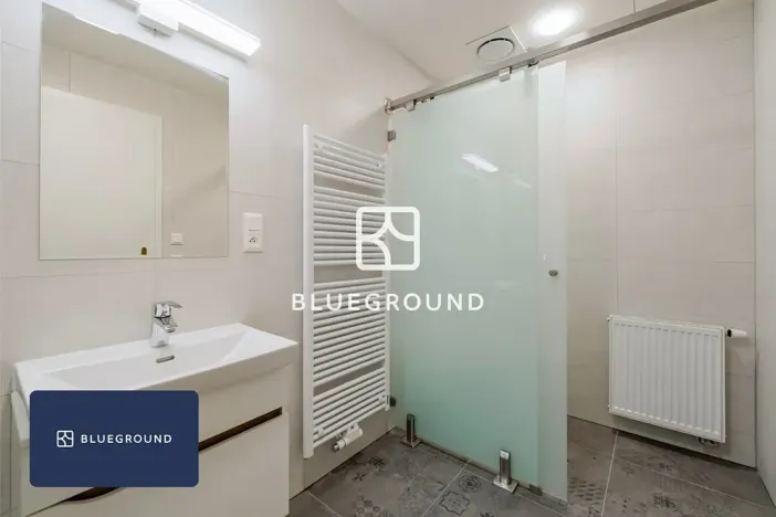 Pronájem bytu 1+kk, Praha - Bubeneč, Veletržní, 30 m2
