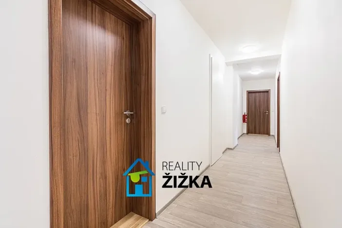 Pronájem bytu 2+kk, Rousínov, Sušilovo náměstí, 51 m2