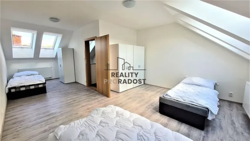 Pronájem pokoje, Brno - Bosonohy, 148 m2