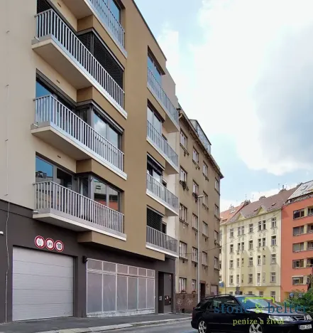 Pronájem bytu 2+kk, Praha - Nusle, U Pernštejnských, 47 m2