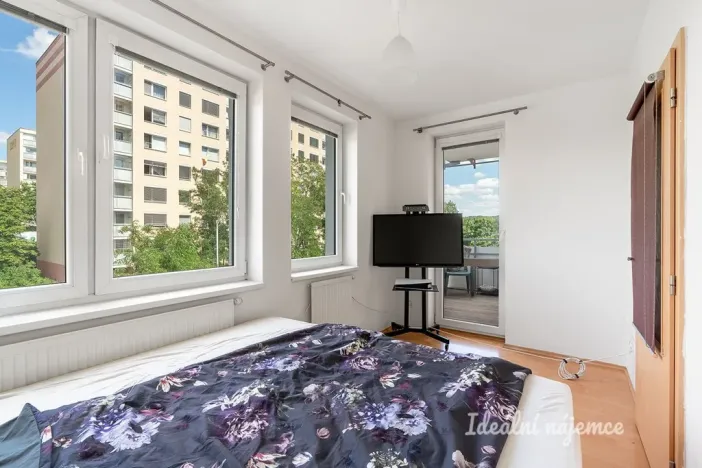 Pronájem bytu 2+kk, Praha - Modřany, Semická, 45 m2