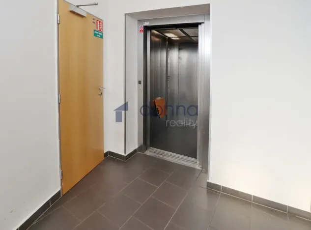 Pronájem bytu 3+kk, Praha, Musílkova, 109 m2