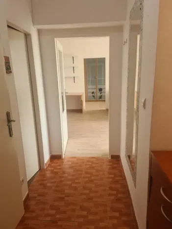Pronájem bytu 2+1, Praha - Prosek, Okřínecká, 52 m2