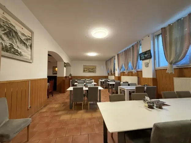 Pronájem restaurace, Praha - Střešovice, Hládkov, 100 m2