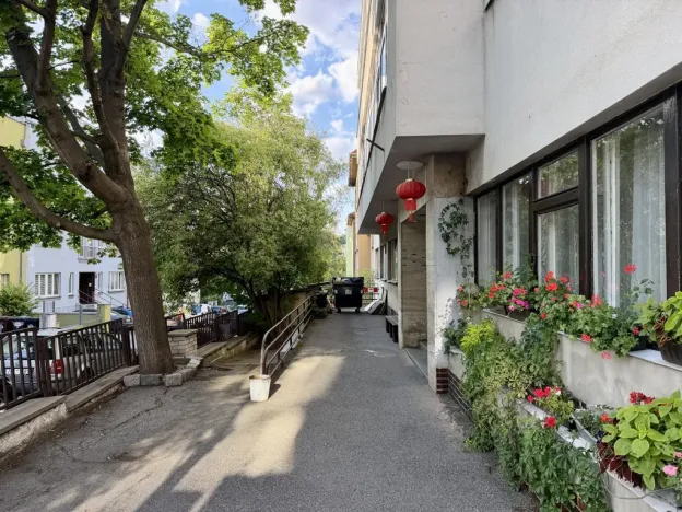 Pronájem restaurace, Praha - Střešovice, Hládkov, 100 m2