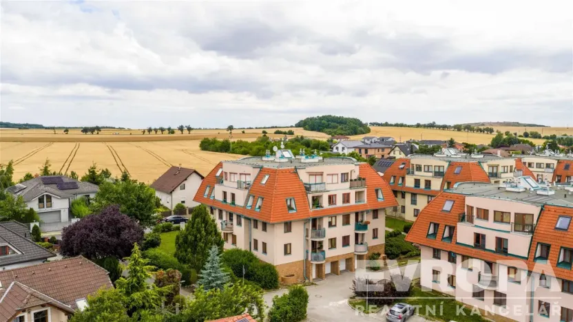 Pronájem bytu 2+kk, Velké Přílepy, Boženy Němcové, 44 m2