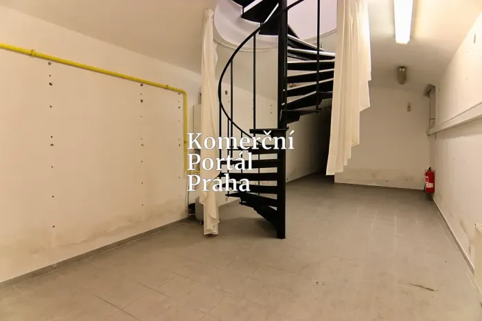 Pronájem restaurace, Praha - Nové Město, Václavské náměstí, 309 m2