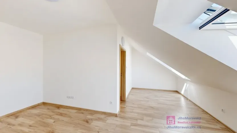 Prodej bytu 3+kk, Břeclav, Kapusty, 125 m2