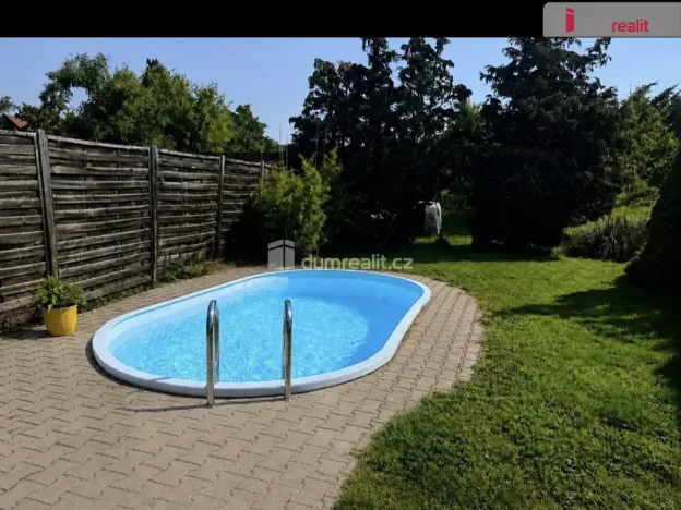 Pronájem atypického bytu, Praha - Lipence, Jílovišťská, 13 m2