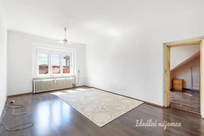 Pronájem bytu 3+1, Praha - Žižkov, Baranova, 89 m2