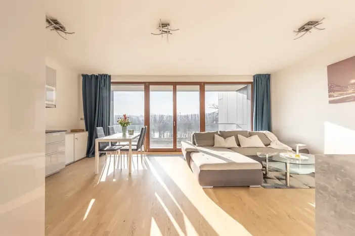 Pronájem bytu 2+kk, Praha - Holešovice, V háji, 55 m2