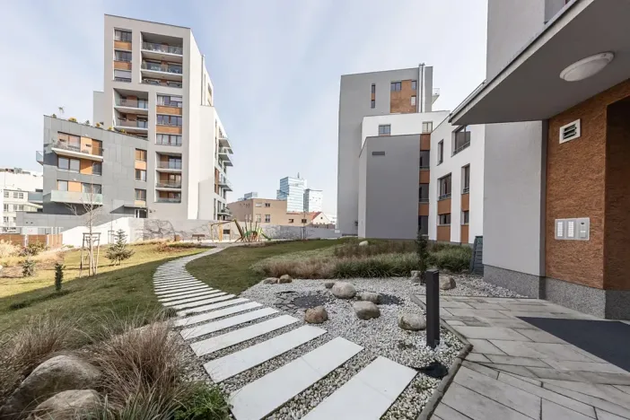 Pronájem bytu 2+kk, Praha - Holešovice, V háji, 55 m2