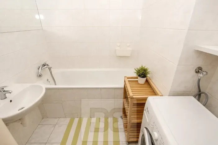 Pronájem bytu 2+1, Praha - Holešovice, Vinařská, 86 m2