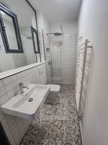 Pronájem bytu 1+kk, Praha - Holešovice, Vinařská, 32 m2