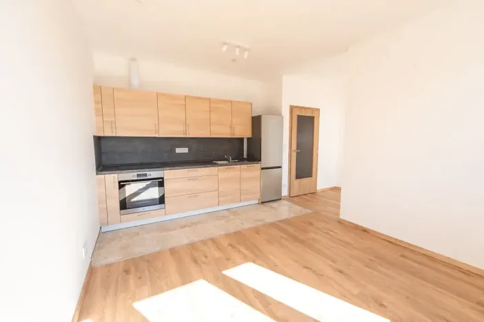 Pronájem bytu 1+kk, Praha - Hlubočepy, Fabiánové, 31 m2