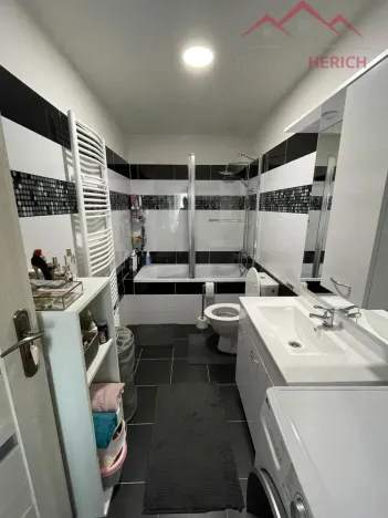 Pronájem bytu 3+kk, Chomutov, Ruská, 72 m2