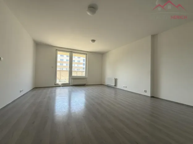 Pronájem bytu 2+kk, Chomutov, Žižkovo náměstí, 50 m2