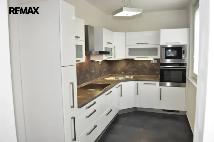 Pronájem bytu 3+1, Olomouc - Lazce, Urxova, 78 m2