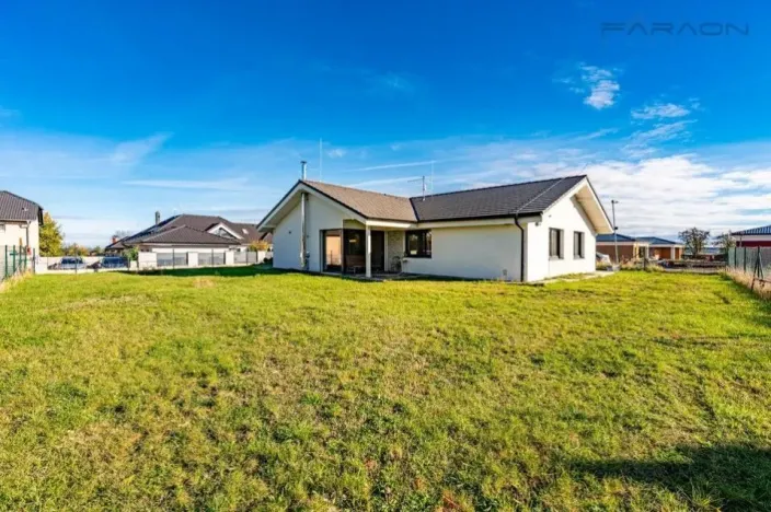 Prodej rodinného domu, Krupá, 131 m2