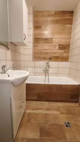 Pronájem bytu 2+1, Náměšť nad Oslavou, 65 m2