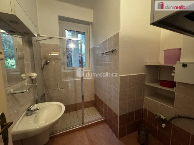 Pronájem kanceláře, Pardubice - Bílé Předměstí, Na Okrouhlíku, 290 m2
