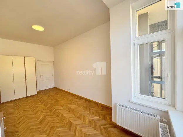 Pronájem bytu 3+kk, Praha - Karlín, Křižíkova, 82 m2