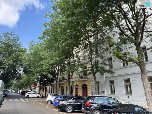 Pronájem bytu 3+kk, Praha - Karlín, Křižíkova, 82 m2