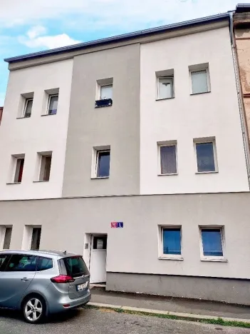 Pronájem bytu 1+kk, Ústí nad Labem - Krásné Březno, 1. máje, 26 m2