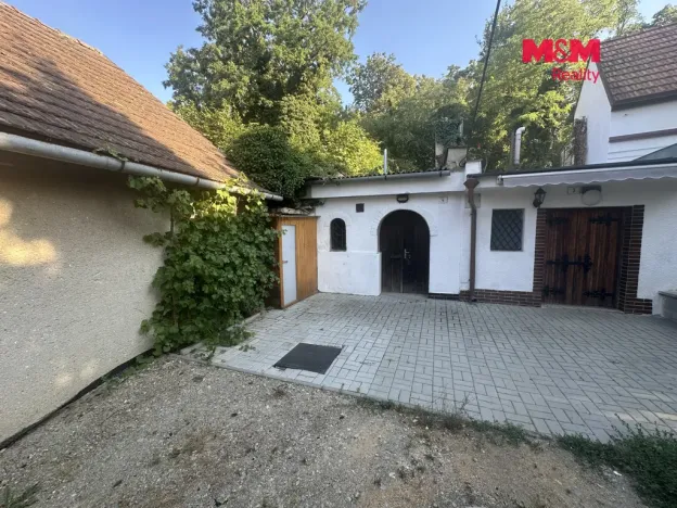 Prodej vinného sklepa, Hustopeče, Kpt. Jaroše, 80 m2