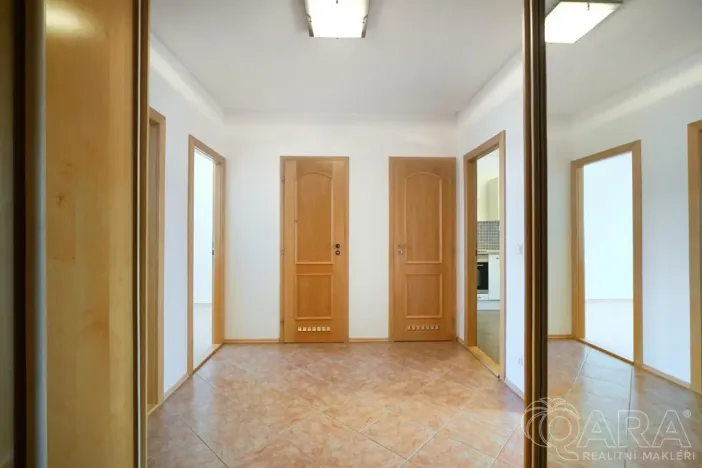 Pronájem bytu 3+1, Praha - Zbraslav, 78 m2