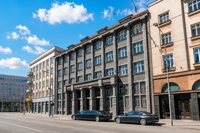 Prodej komerční nemovitosti, Ostrava, Nádražní, 2444 m2