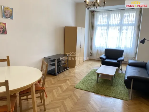 Pronájem bytu 2+1, Praha - Žižkov, Biskupcova, 52 m2