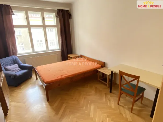 Pronájem bytu 2+1, Praha - Žižkov, Biskupcova, 52 m2