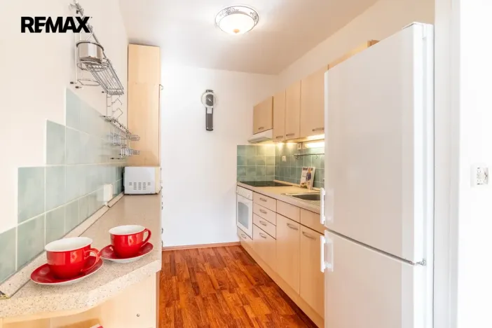 Prodej bytu 2+kk, Praha - Komořany, Na Komořsku, 43 m2