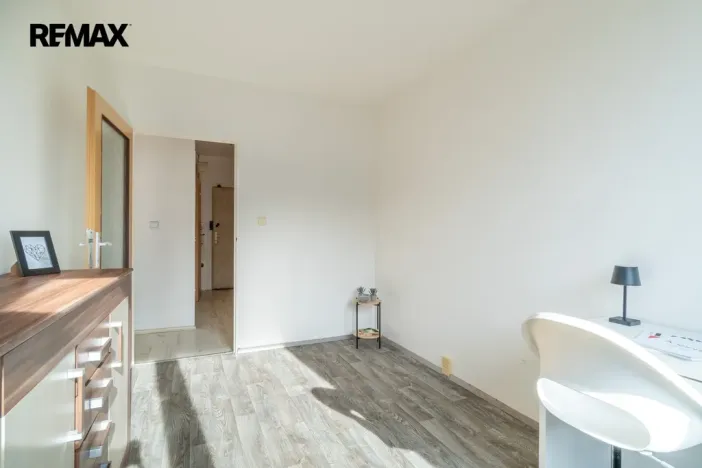 Prodej bytu 2+kk, Praha - Komořany, Na Komořsku, 43 m2