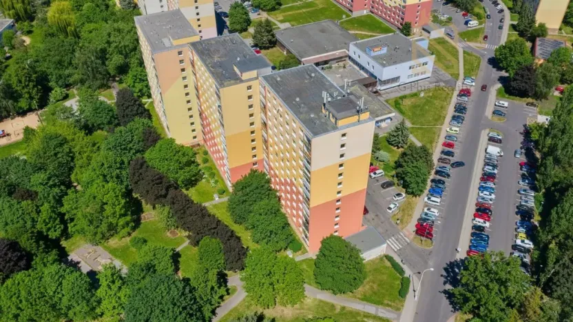 Prodej bytu 2+1, Chomutov, Holešická, 60 m2