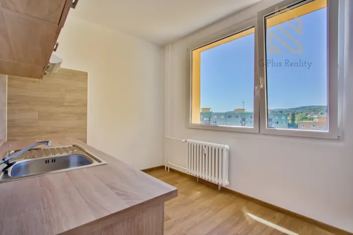 Prodej bytu 2+1, Chomutov, Holešická, 60 m2