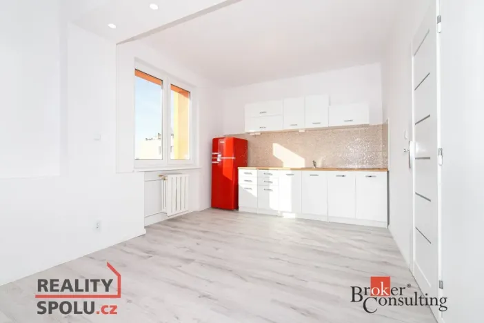 Prodej bytu 2+kk, Karviná - Nové Město, Jaroslava Vrchlického, 40 m2