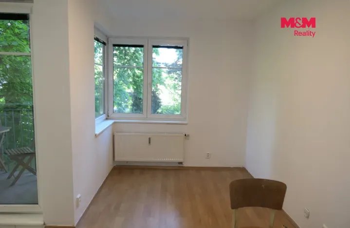 Pronájem bytu 1+kk, Praha - Libeň, Kašparovo náměstí, 28 m2